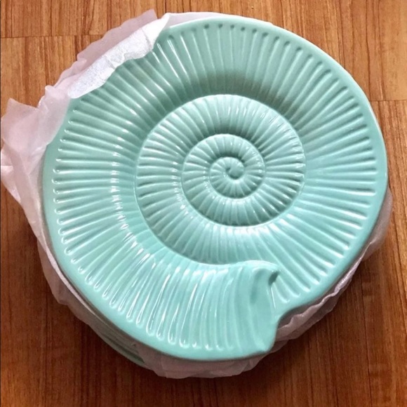NWT 4-pc Porcelain Big Aqua Sea Shell Dinner Plates - Picture 9 of 9